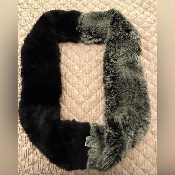 Faux Renzi by Dani Faux Fur Eternity Scarf. Black and Grey. O/S - Picture 1 of 3